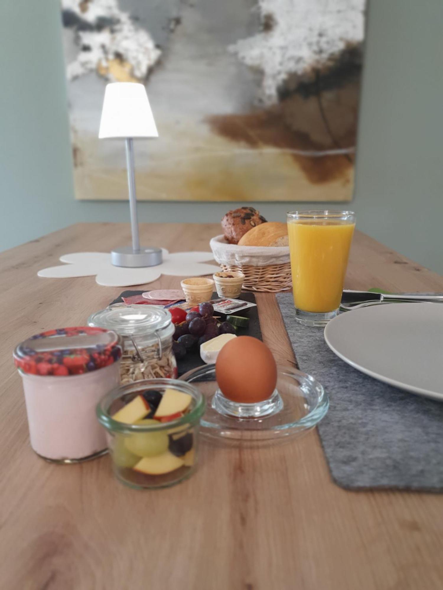 Con4rent Living - Businesszimmer nahe Messe Stuttgart Kirchheim unter Teck Exterior foto