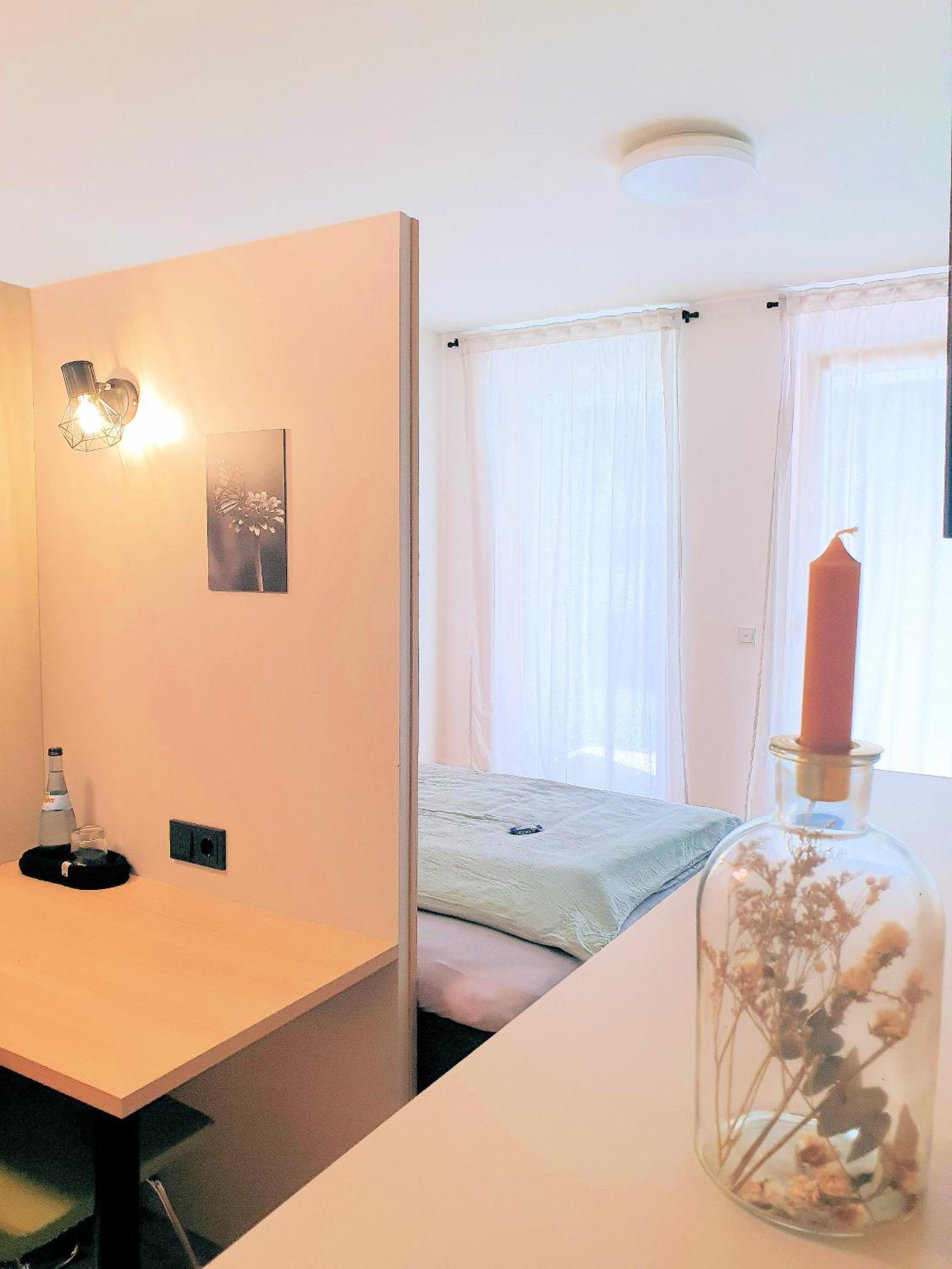 Con4rent Living - Businesszimmer nahe Messe Stuttgart Kirchheim unter Teck Exterior foto